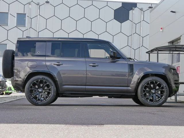 Land Rover Defender 110