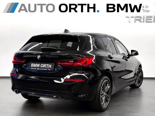 BMW 118 118i Sedan Sport Line
