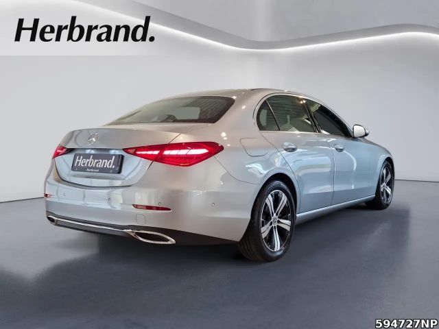 Mercedes-Benz C 180 AVANTGARDE Sedan