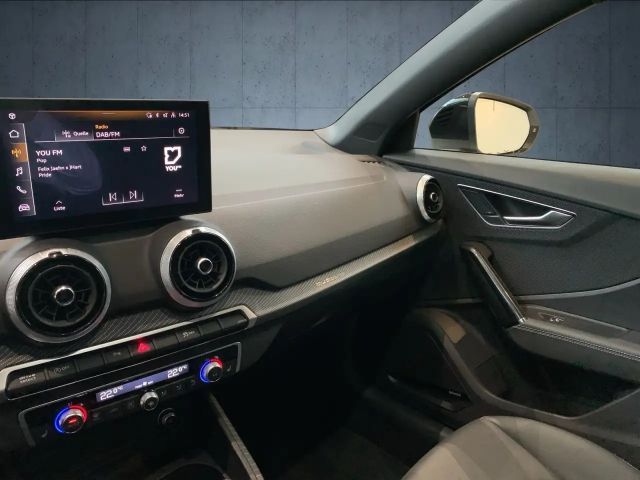 Audi SQ2 TFSI Matrix/sonos/MMI/ASI/19"/EPH/Assist/Kam