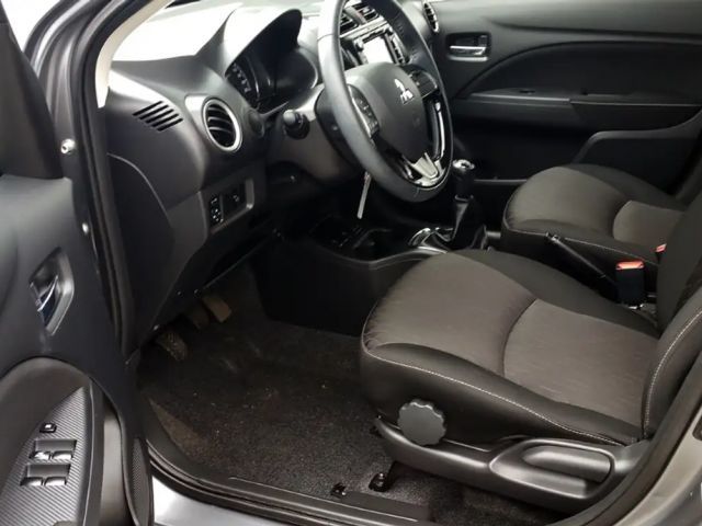 Mitsubishi Space Star Star