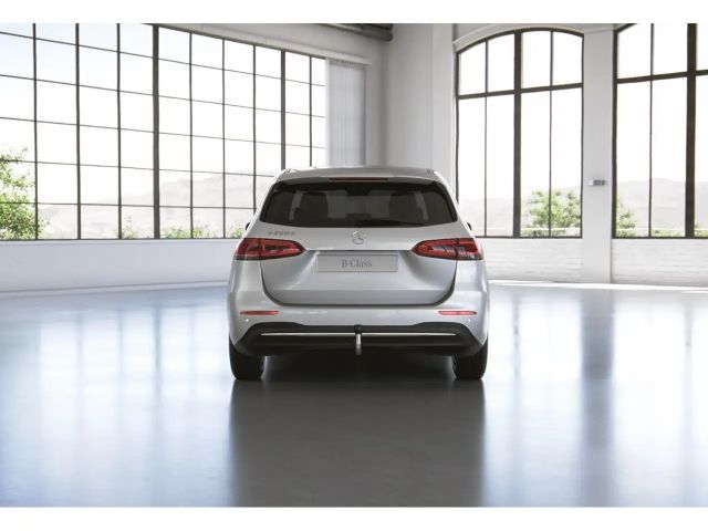 Mercedes-Benz B 200 B 200 d Sedan