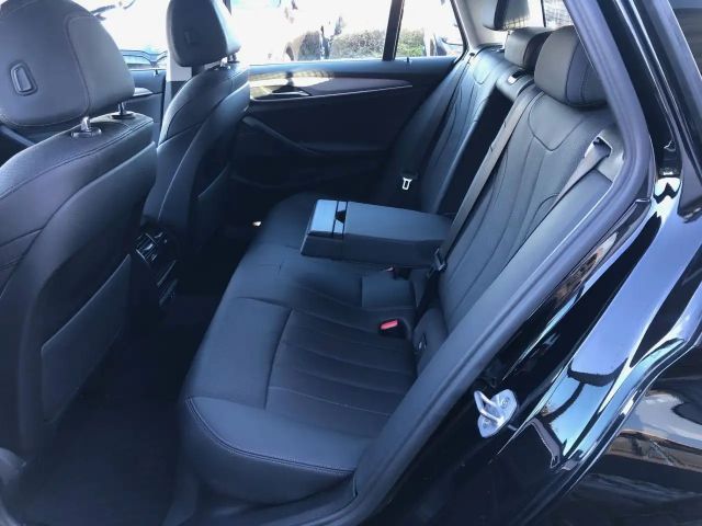 BMW 530 530e Touring