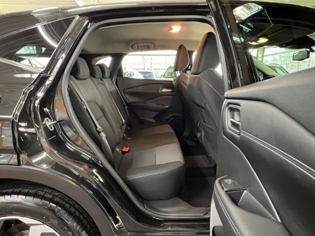 Nissan Qashqai 1.3 Connecta LED+KEYLESS+360°+ACC+VC.