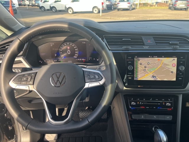 Volkswagen Touran R-Line KLIMA NAVI ALU