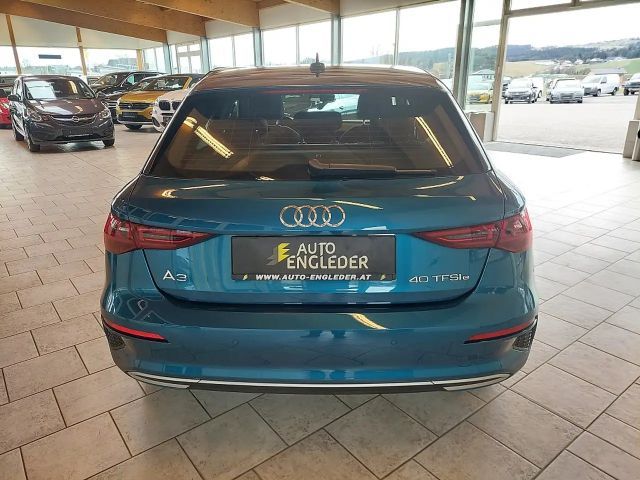 Audi A3 40 TFSI Hybride S-Tronic Sedan