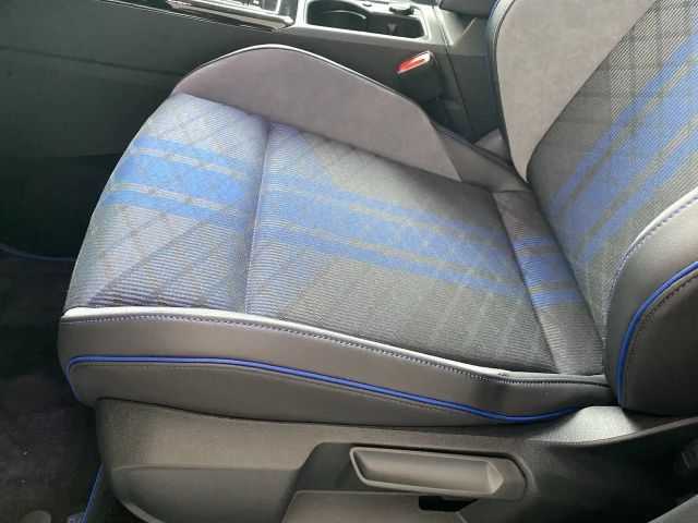 Volkswagen Golf R Black Edition Tageszulassung