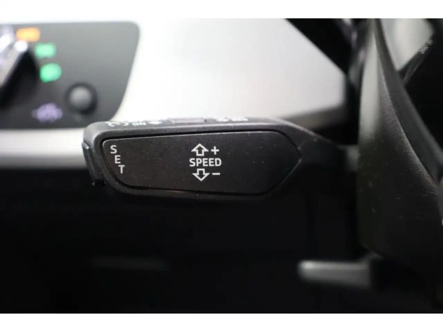 Audi A4 40 TFSI Avant S-Line S-Tronic