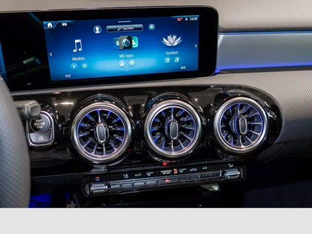 Mercedes-Benz A 200 Hatchback