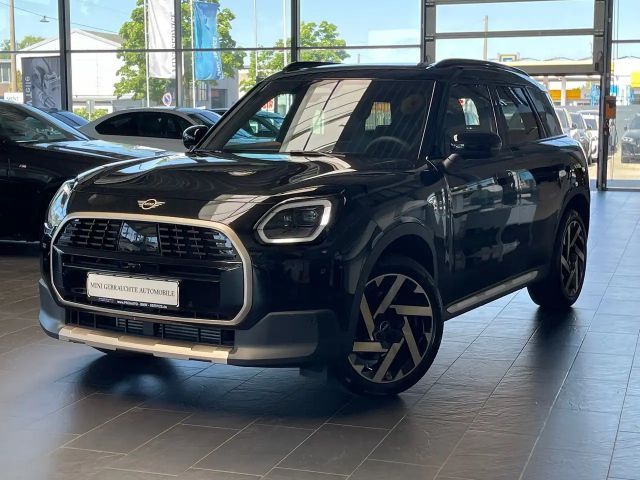 MINI Cooper Countryman C Favoured Trim Paket XL / 19 Zoll