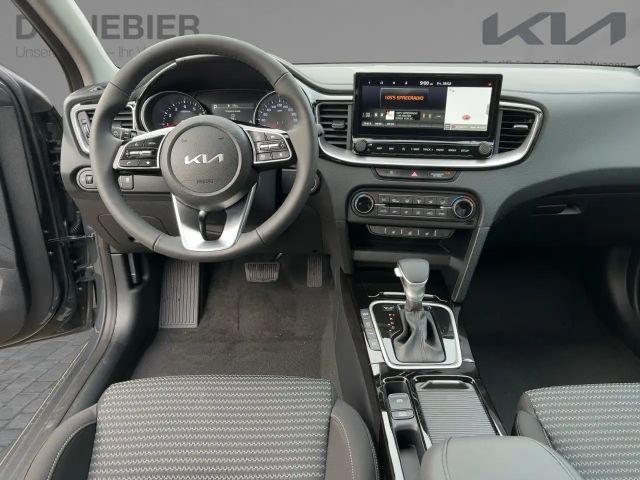 Kia Ceed CEED Ultimate Edition 1.5T LED+Kamera+Navi