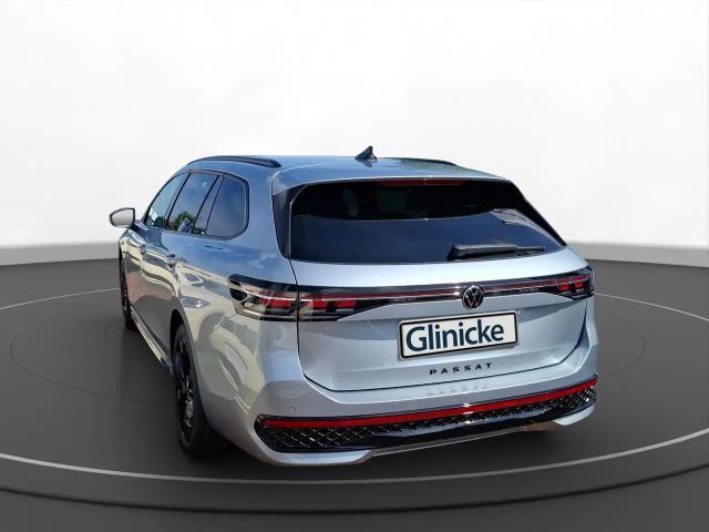 Volkswagen Passat DSG R-Line