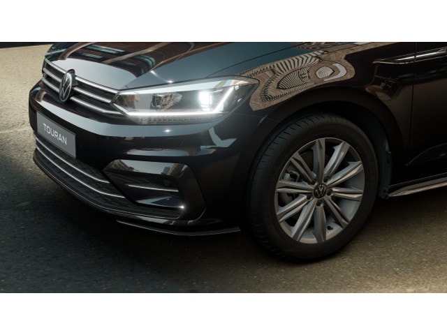 Volkswagen Touran 1.5 TSI DSG R-Line