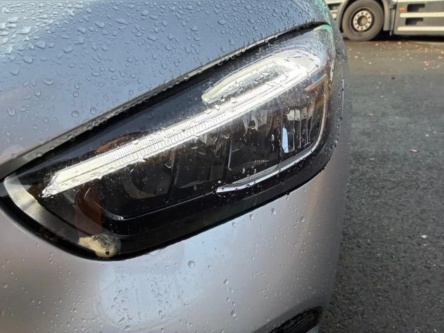 Mercedes-Benz B 180 Progressive Sedan