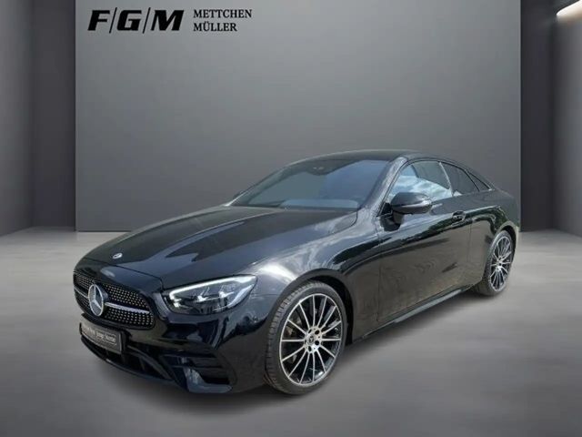 Mercedes-Benz E 220 AMG Line Coupé E 220 d