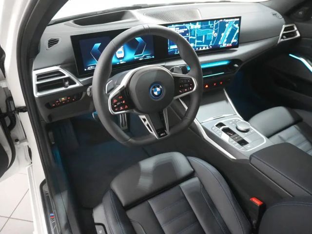 BMW 330 330e Sedan xDrive