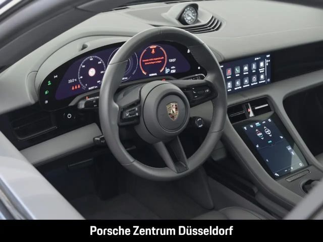 Porsche Taycan Surround-View Abstandstempomat Panorama