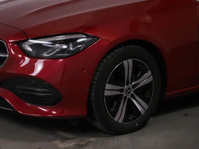 Mercedes-Benz C 180 AVANTGARDE Sedan