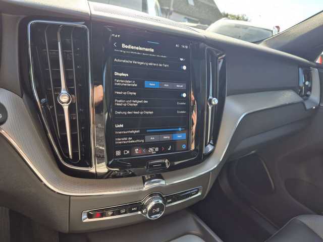 Volvo XC60 AWD Dark Plus Recharge T6