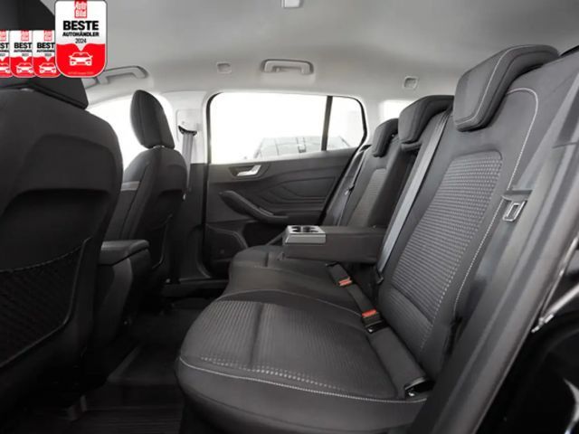 Ford Focus Cool & Connect Wagon