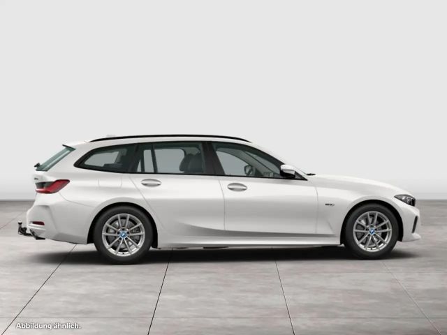 BMW 330 330e Touring