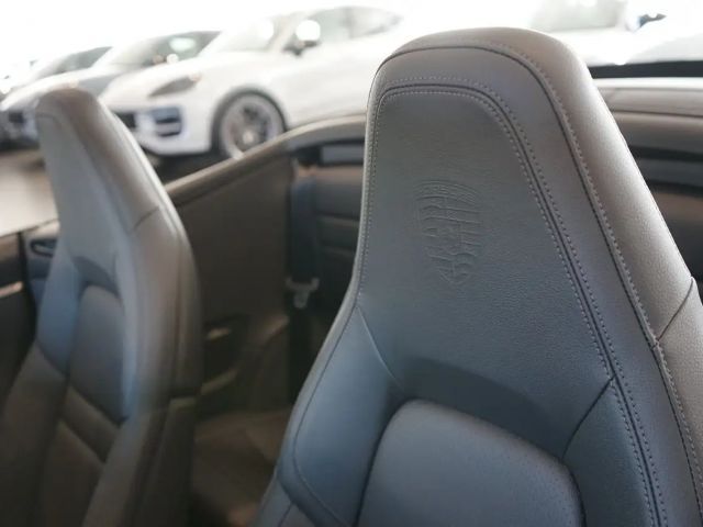 Porsche 992 Cabrio Carrera