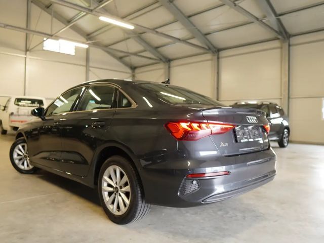 Audi A3 30 TDI Sedan