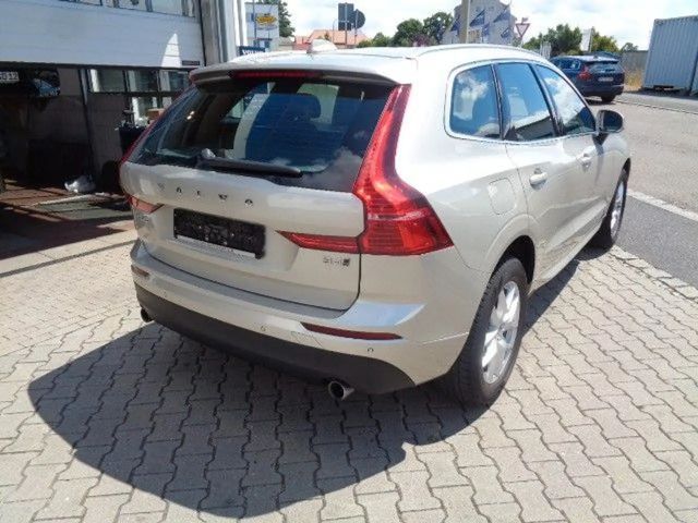 Volvo XC60 AWD Momentum