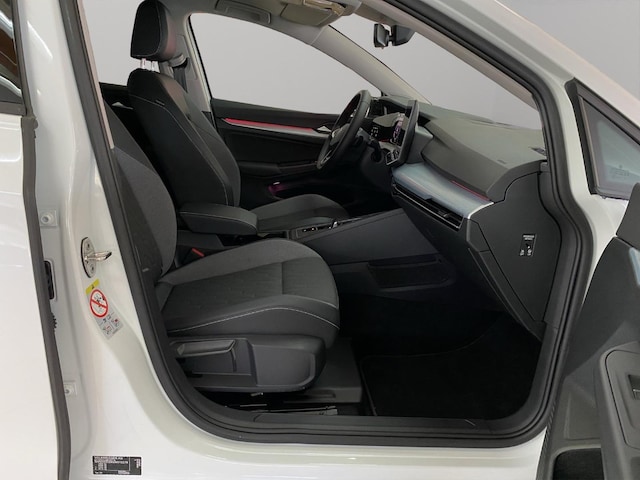 Volkswagen Golf 1.5 eTSI BMT DSG Golf VIII