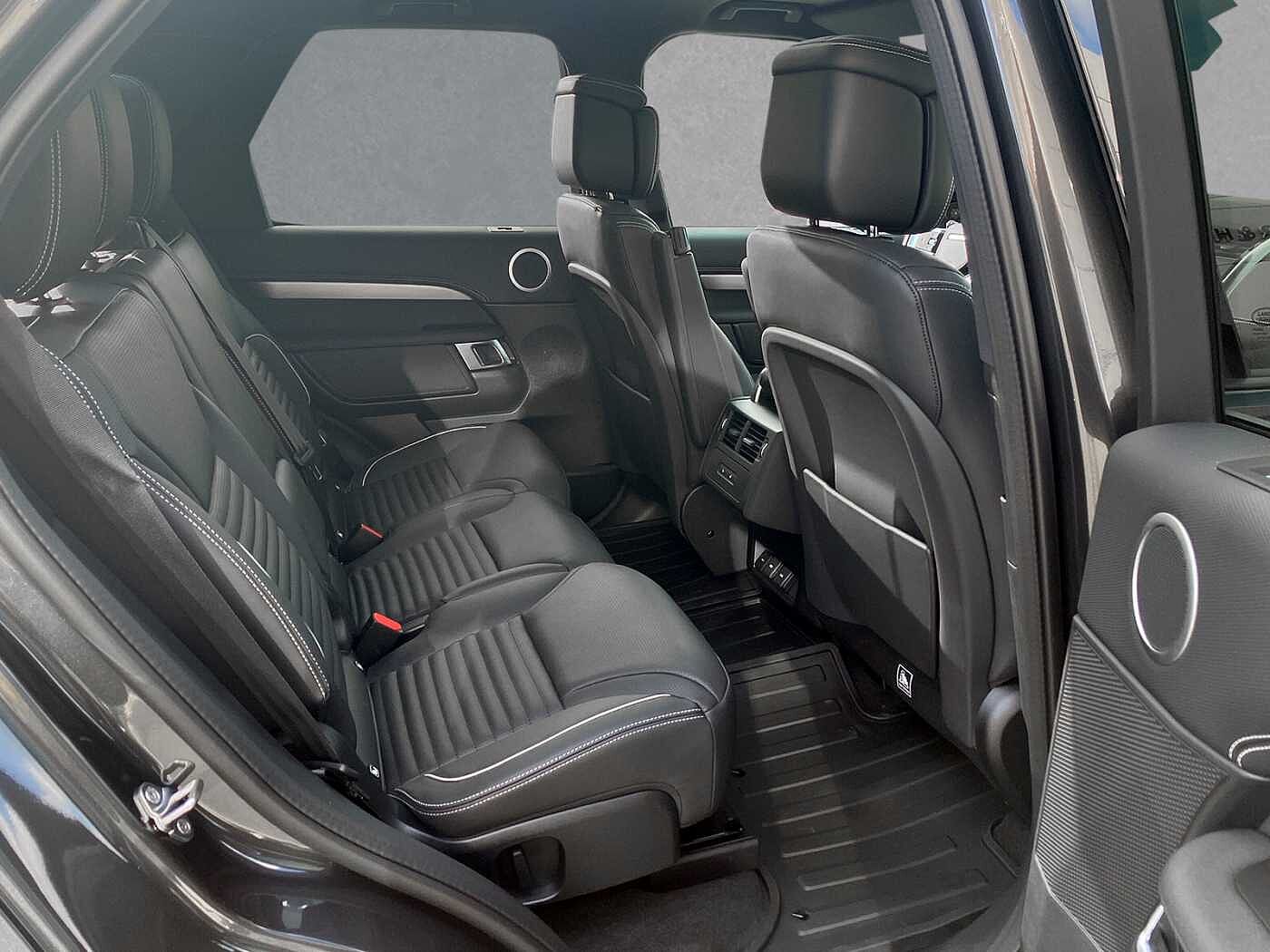 Land Rover Discovery D300 Dynamic HSE