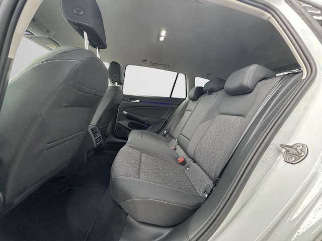 Volkswagen Golf 1.5 eTSI DSG Life Variant