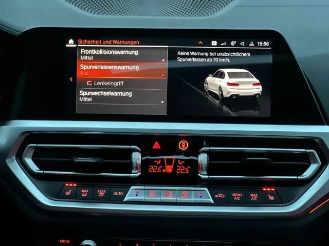 BMW 320 320i M-Sport Sedan