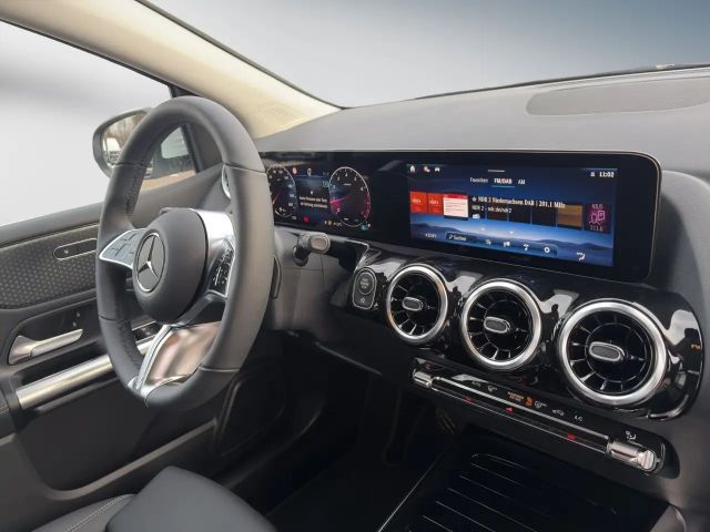 Mercedes-Benz B 180 Progressive