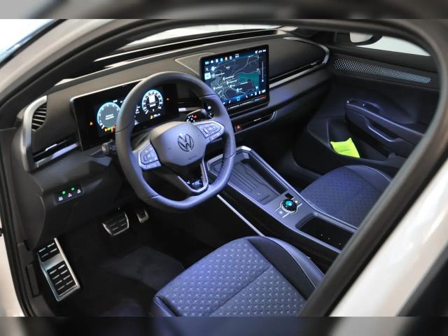 Volkswagen T-Roc 1.5 eTSI IQ.Drive R-Line