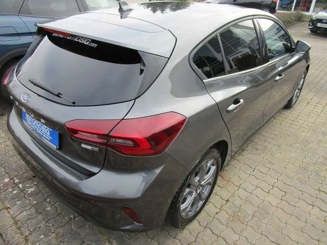 Ford Focus EcoBoost Titanium