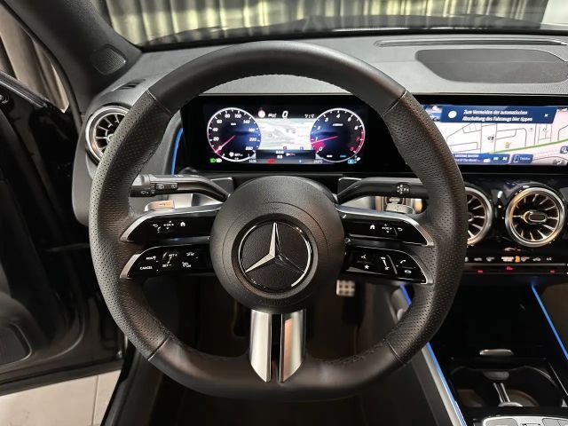 Mercedes-Benz GLB 250 4MATIC AMG Line