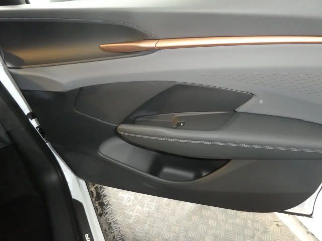 Cupra Terramar 1.5 e-Hybrid