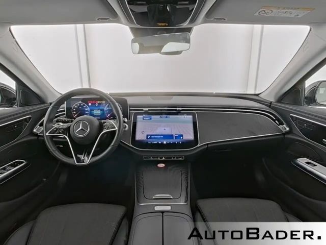 Mercedes-Benz E 200 AVANTGARDE Estate
