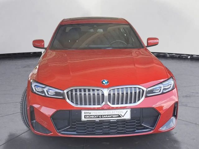 BMW 320 320d M-Sport Sedan xDrive