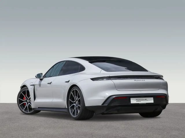 Porsche Taycan 4S