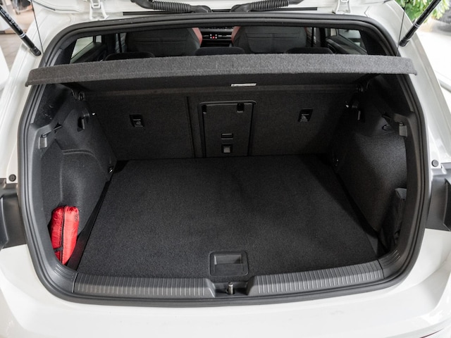 Volkswagen Golf 2.0 TSI Golf VIII