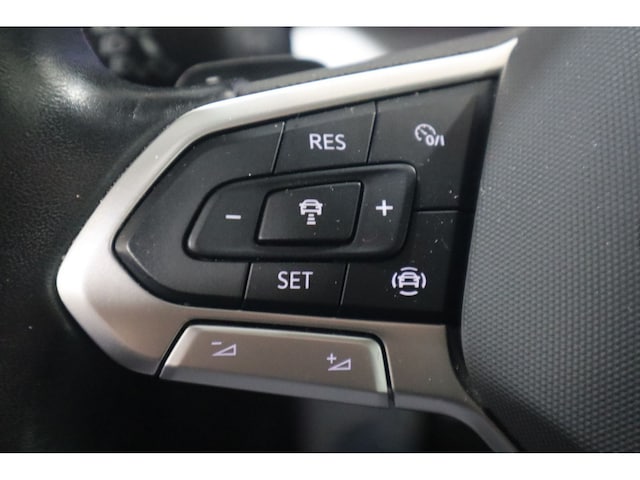 Volkswagen Golf 1.5 eTSI DSG Golf VIII Life