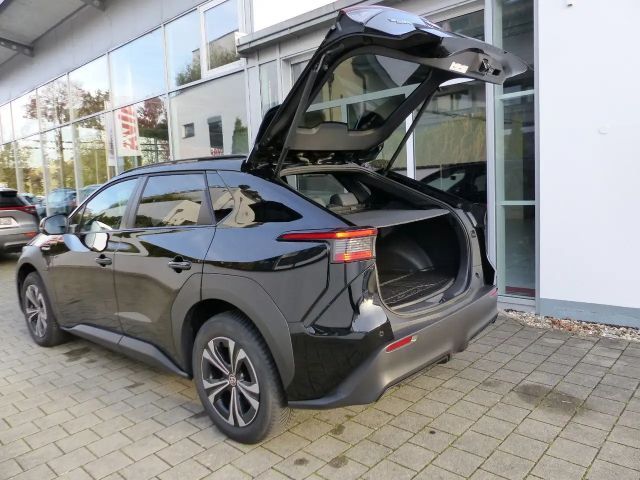 Toyota bZ4X AHK Navi SHZ el.Heckkl.LED Schnell-Ladefunk