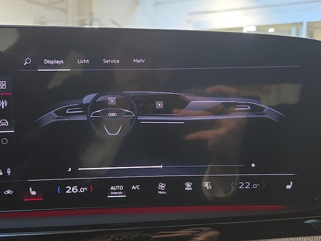 Audi A6 Avant Quattro S-Tronic