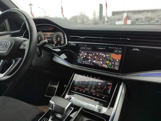 Audi Q8 55 TFSI Quattro S-Line