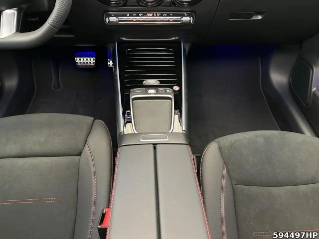 Mercedes-Benz GLA 200 AMG Line