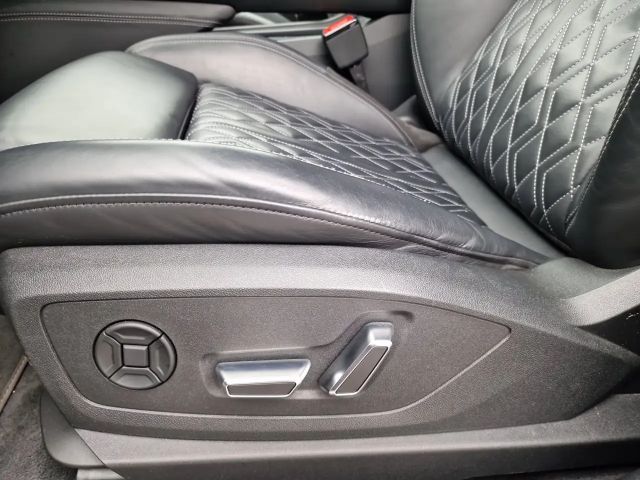 Audi e-tron S MATRIX S-Sitze AHK ACC HuD B&O Kam. 21"