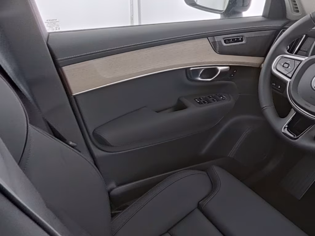 Volvo XC90 Dark Plus Recharge