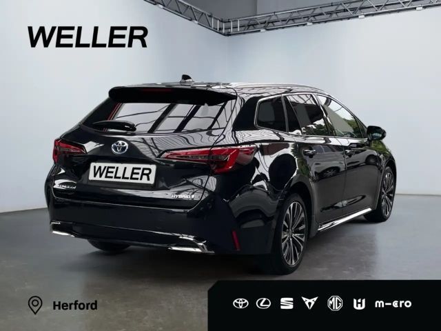 Toyota Corolla Hybride Team D