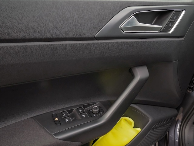 Volkswagen Taigo 1.5 TSI DSG R-Line